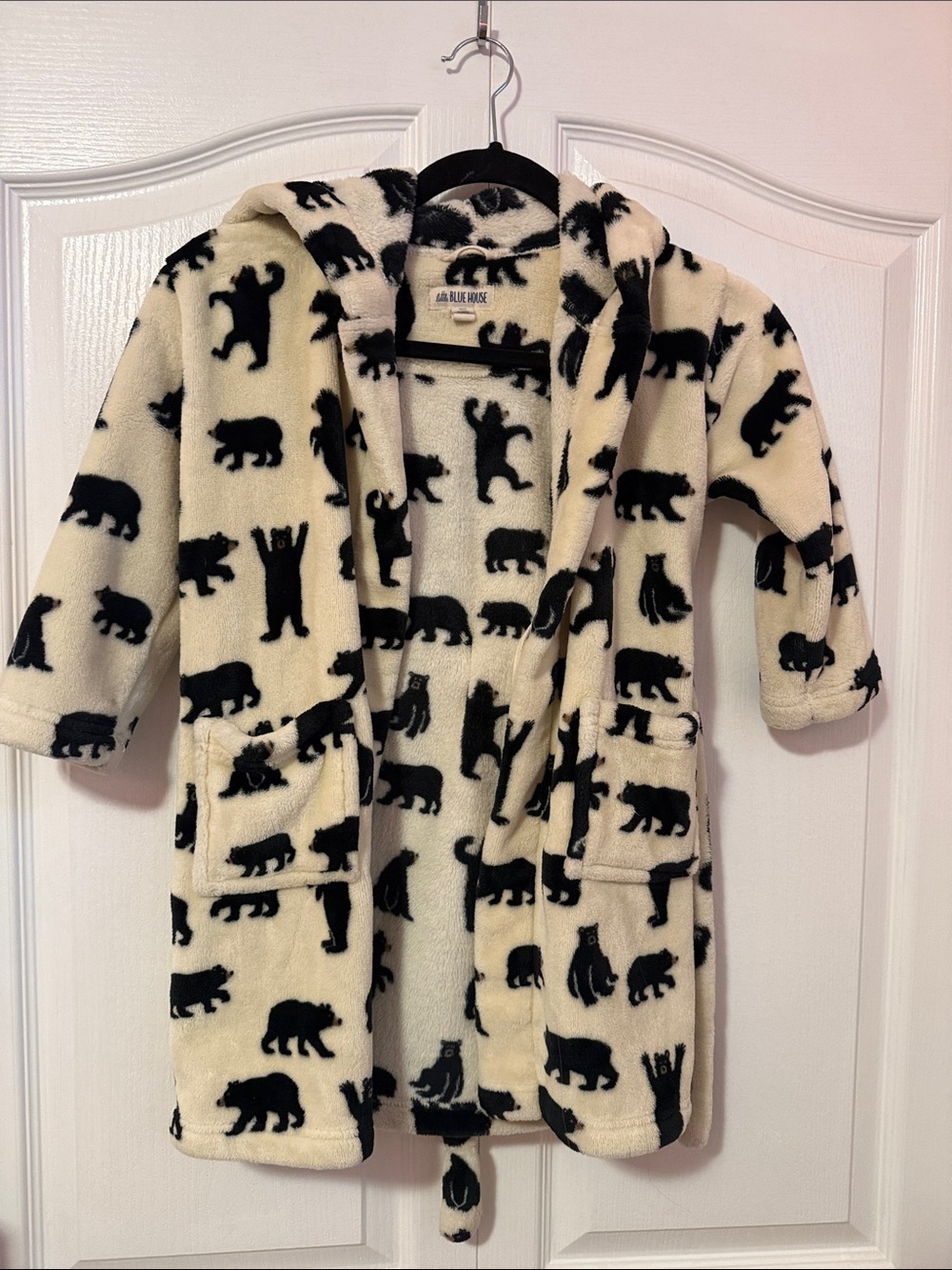 Mom & Me Hooded Fleece Robe with Black Bear Print - Picture 8 of 14